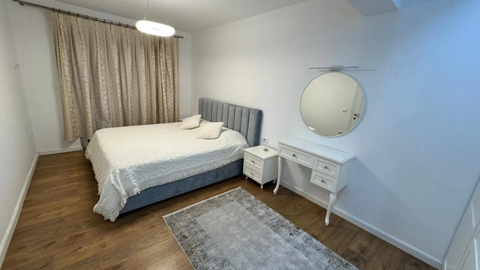 Jolie Center Apartment Tirana 0*,